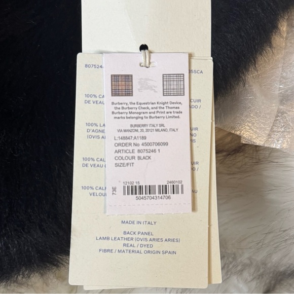 SOLD
BURBERRY Large Black leather/Fur Shoulder bag silver hardware - Picture 14 of 14